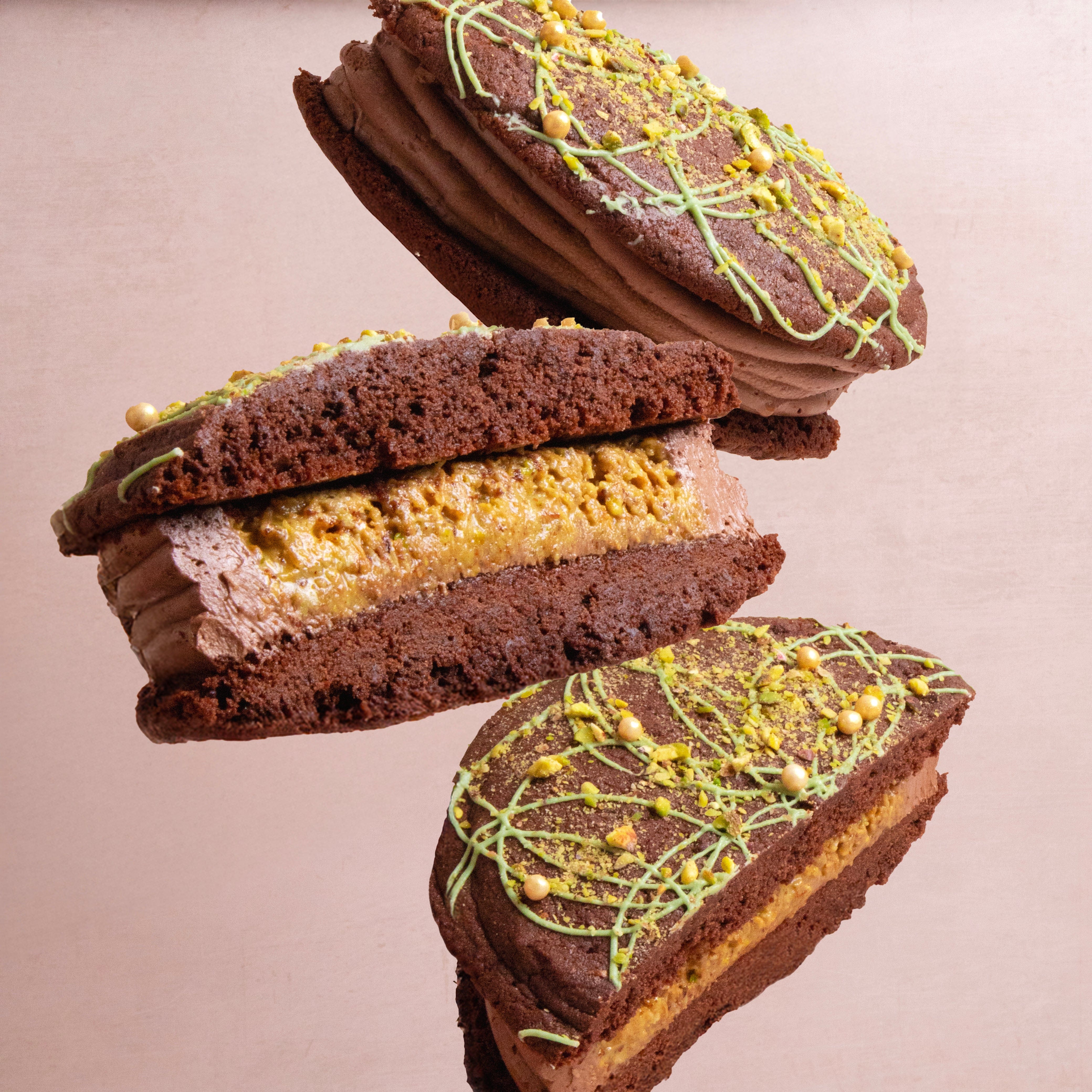 Eid Giant Dubai Chocolate Biskie - Image 5