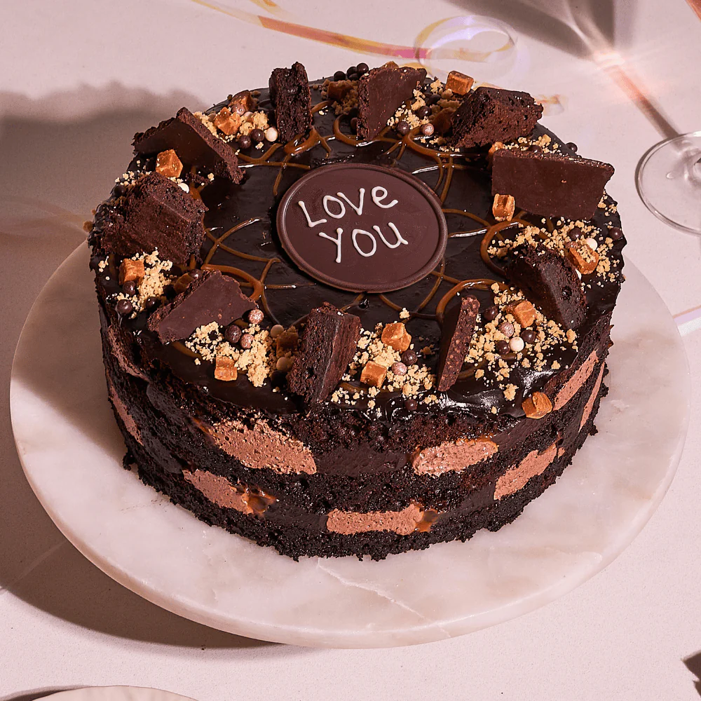 Chocolate Squidge Cake - Image 7