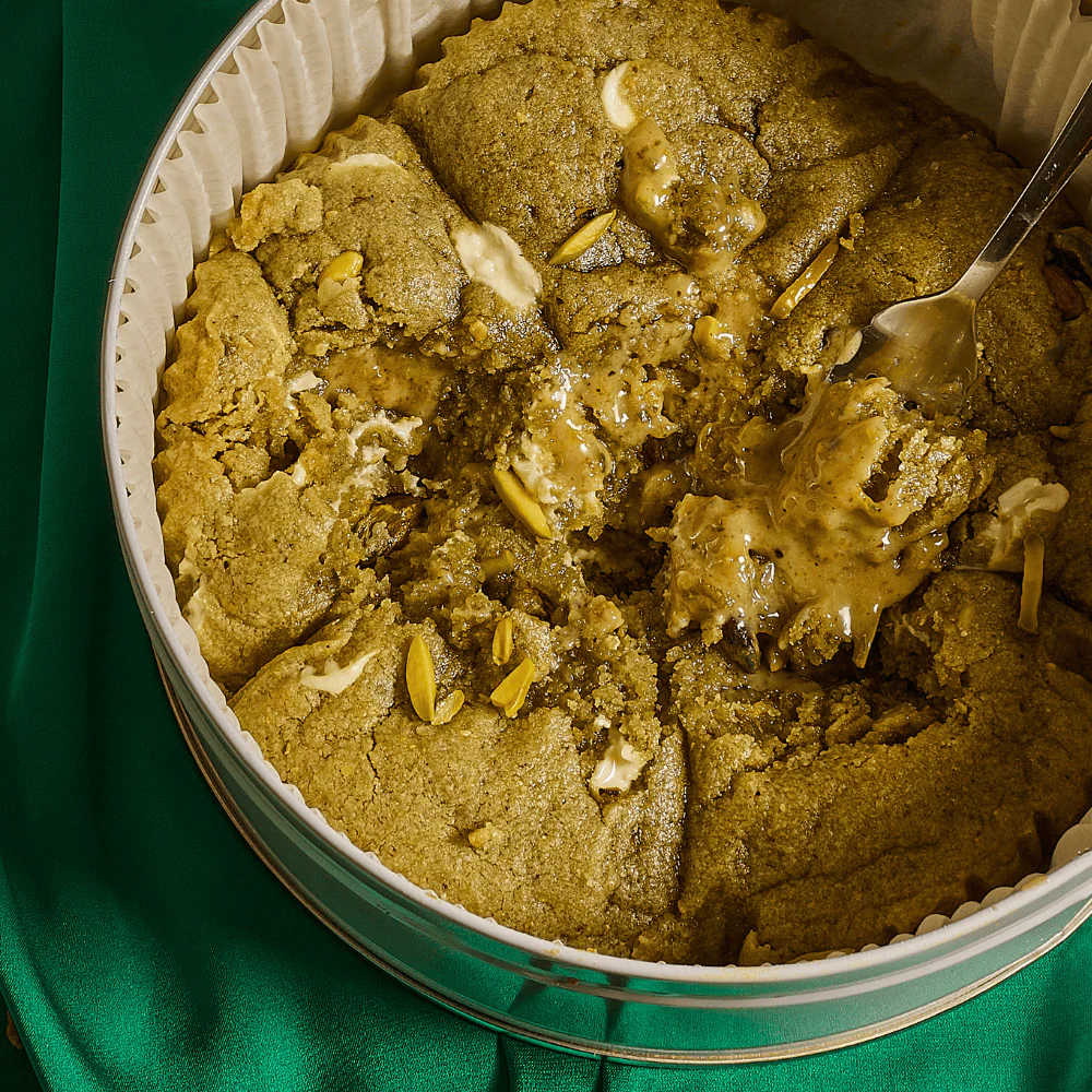Melting Pistachio Cookie Tin - Image 5
