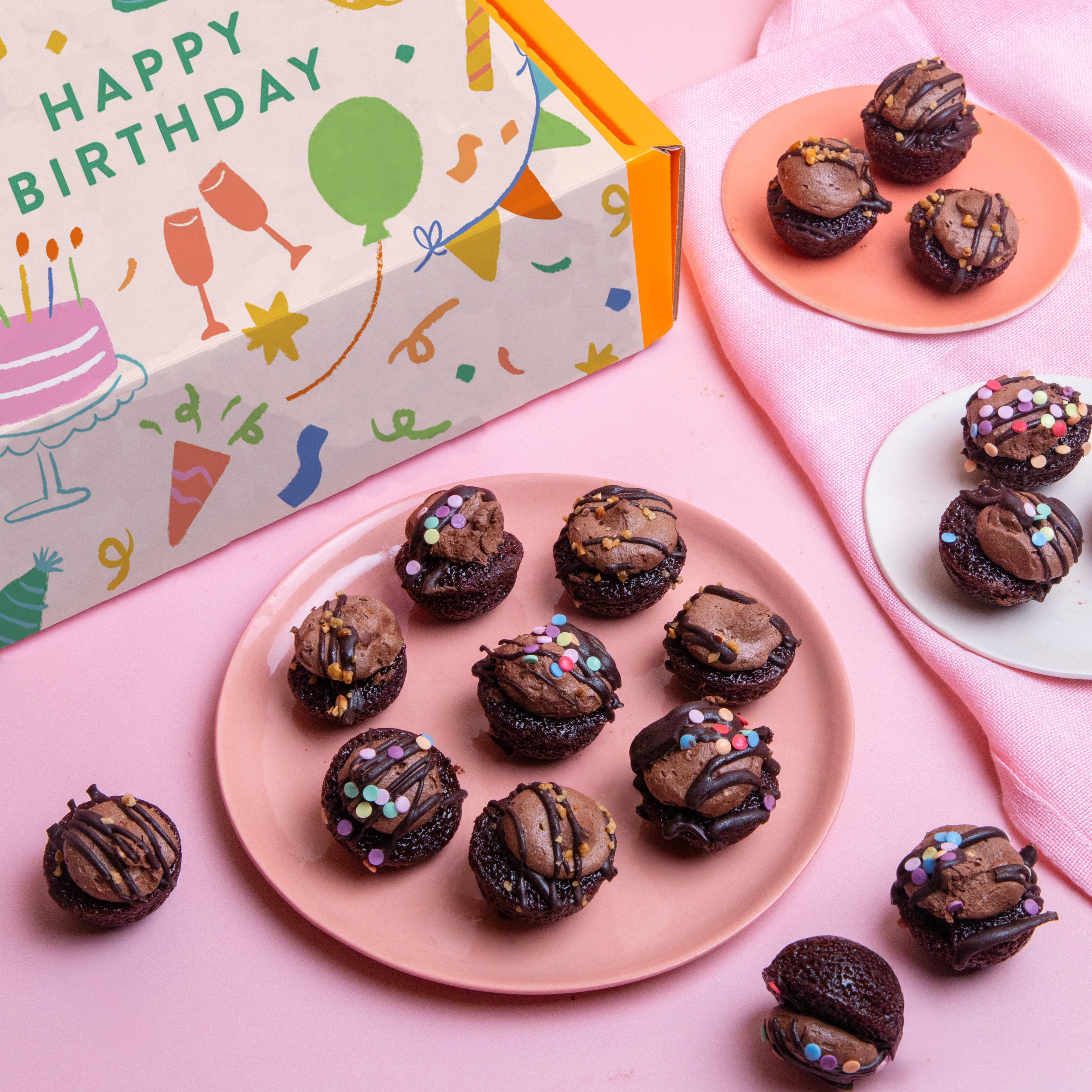 Mixed Vegan Mini Cupcake Box - Image 10