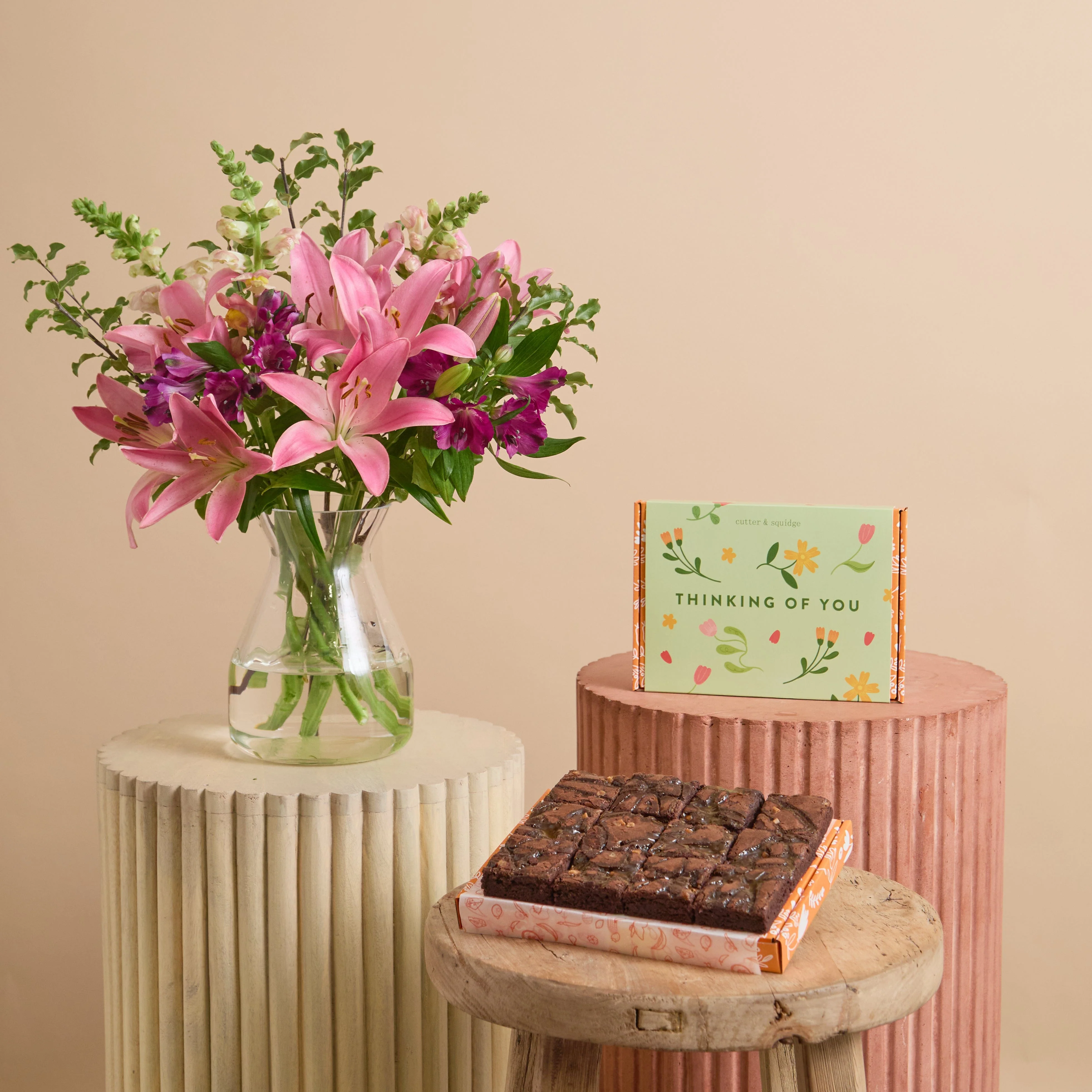 Rhubarb Ribbons Flowers and Ultimate Fudge Brownies Gift Set - Image 3