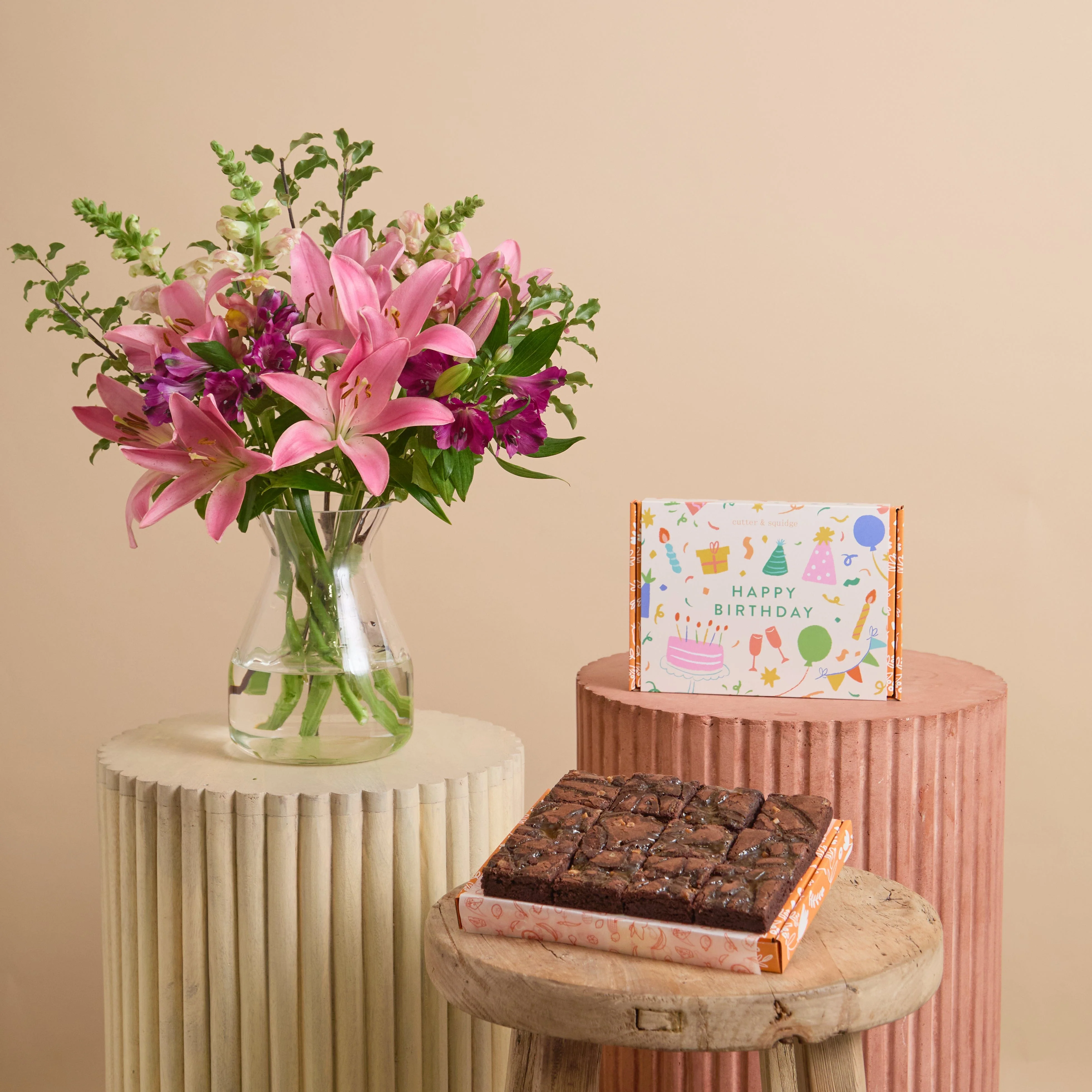 Rhubarb Ribbons Flowers and Ultimate Fudge Brownies Gift Set - Image 5